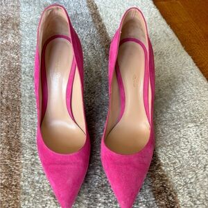 Gianvito Rossi Fuchsia Suede Heels